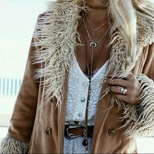 HAFSAH Brown faux leather silver necklace